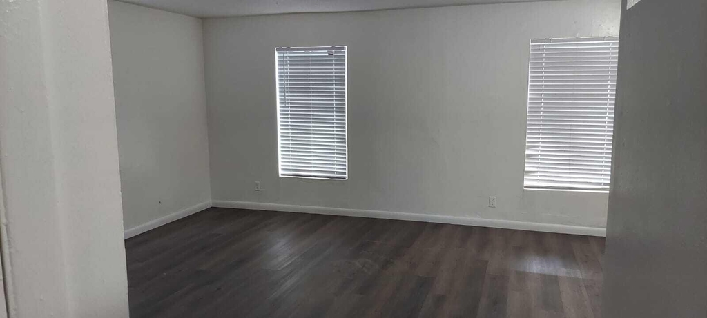 1796 Nw 52nd Avenue - Photo 5