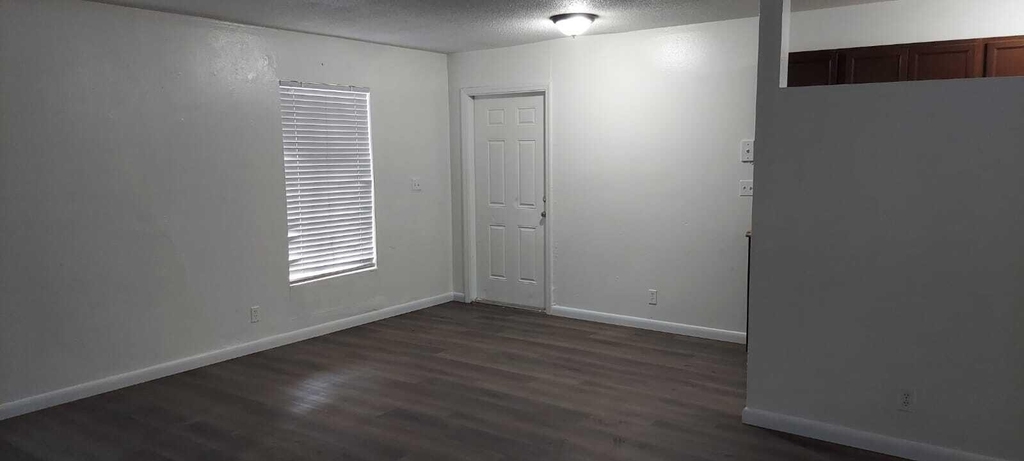 1796 Nw 52nd Avenue - Photo 9