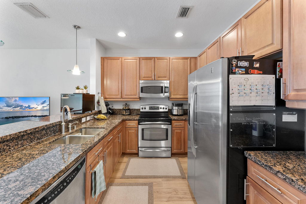 638 Nw 38th Circle - Photo 24