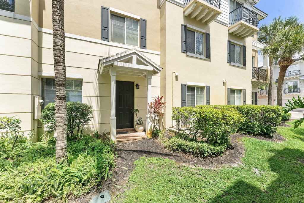 638 Nw 38th Circle - Photo 44