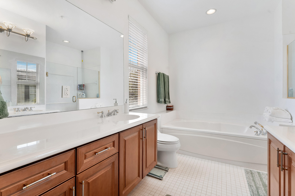 638 Nw 38th Circle - Photo 13