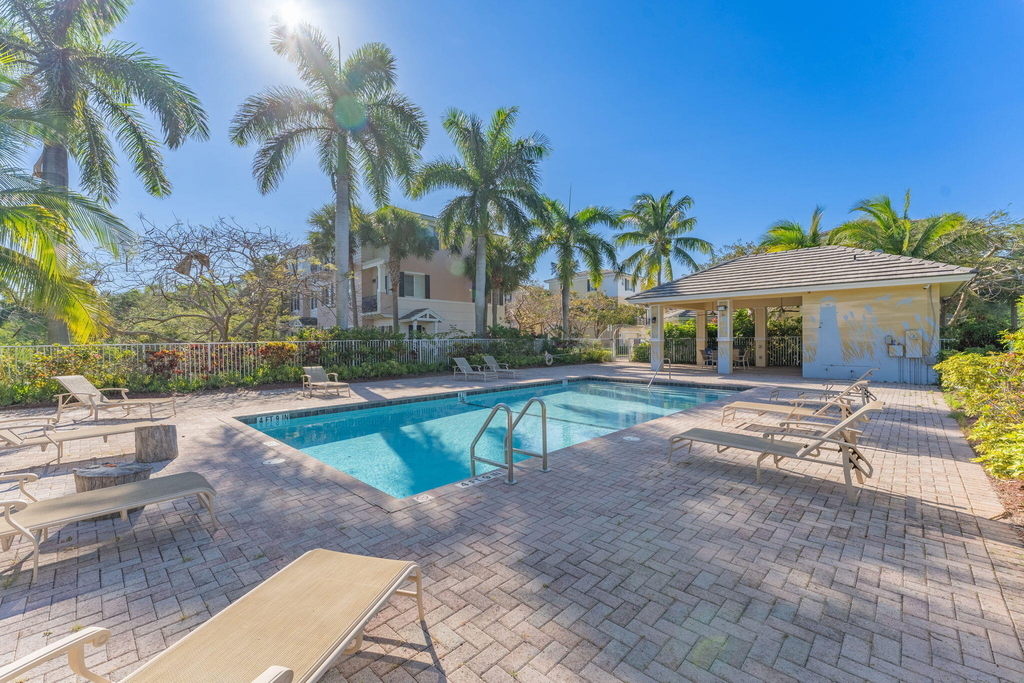 638 Nw 38th Circle - Photo 50