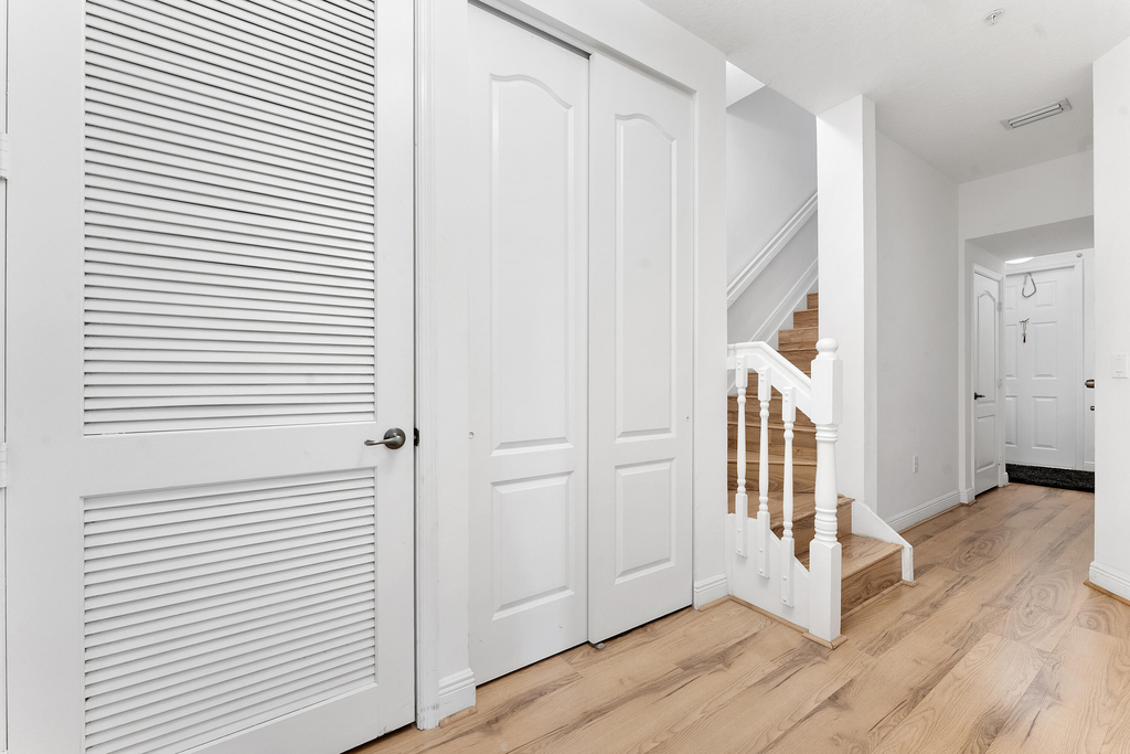 638 Nw 38th Circle - Photo 2