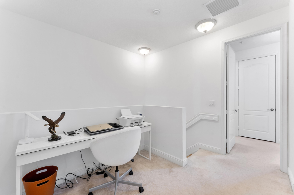 638 Nw 38th Circle - Photo 18
