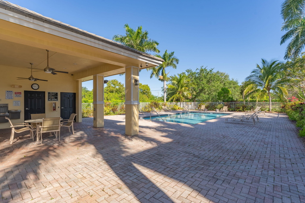 638 Nw 38th Circle - Photo 48