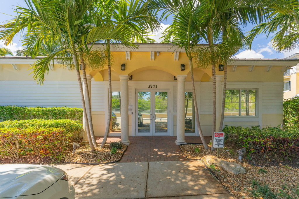 638 Nw 38th Circle - Photo 52