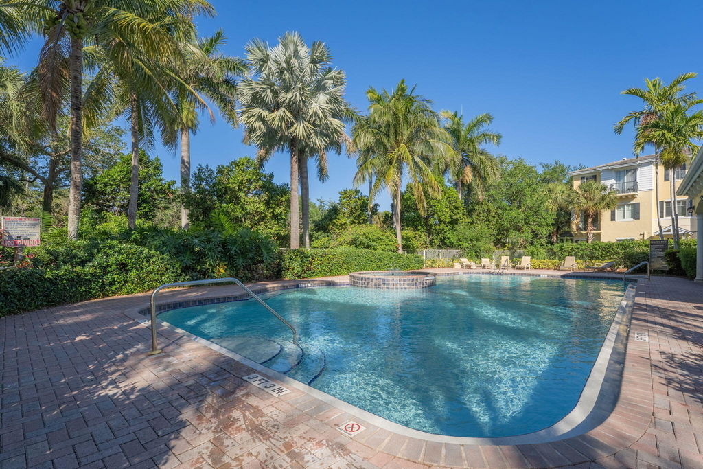 638 Nw 38th Circle - Photo 55