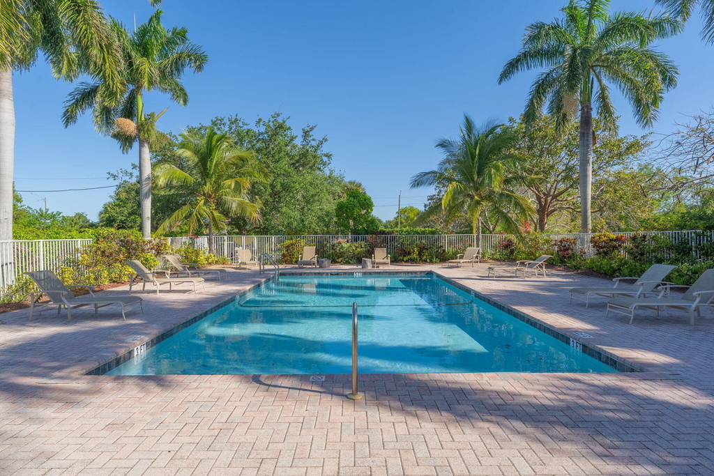 638 Nw 38th Circle - Photo 49