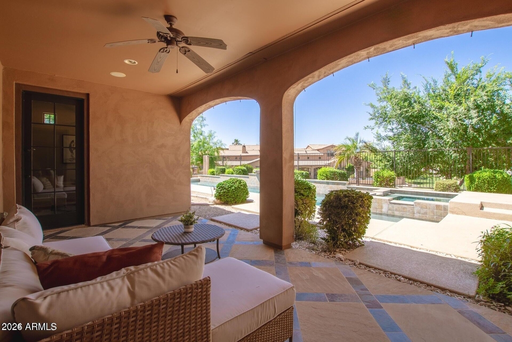 5619 E Libby Street - Photo 4