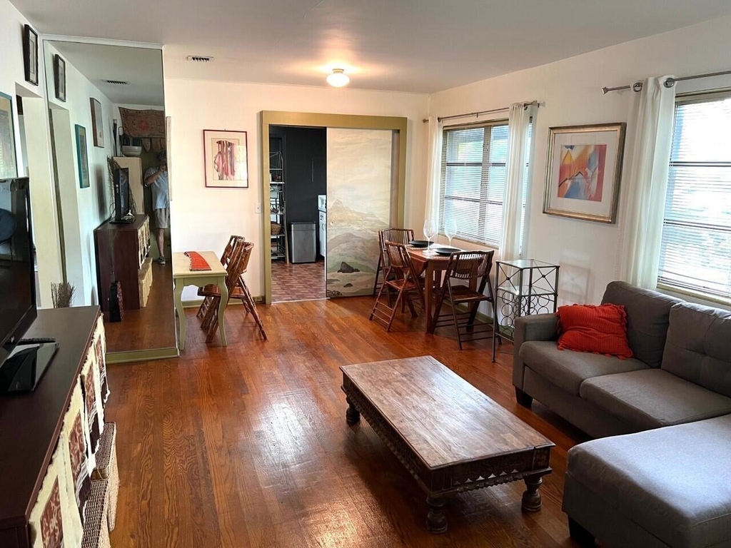 2919 Poinsettia Avenue - Photo 5