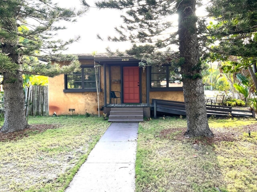 2919 Poinsettia Avenue - Photo 8