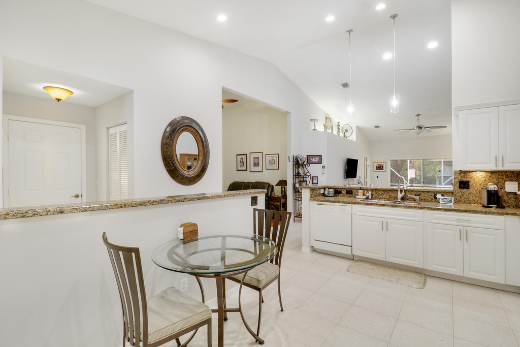8063 Dolomtian Way - Photo 16