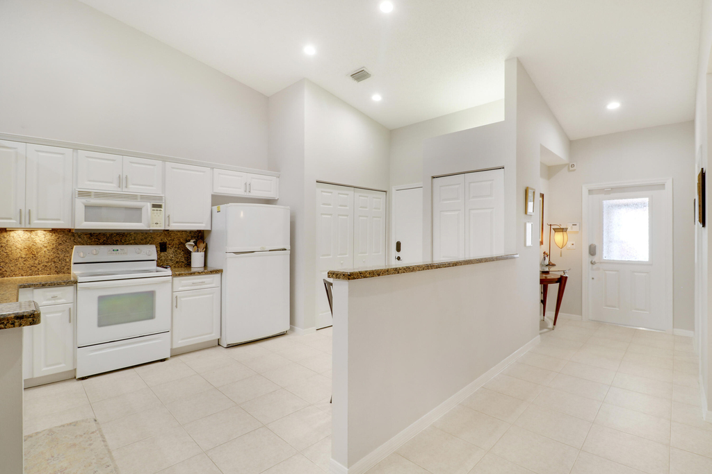 8063 Dolomtian Way - Photo 8