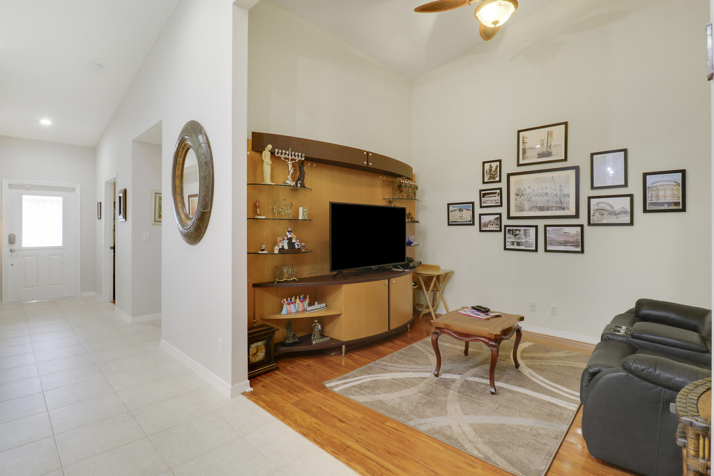 8063 Dolomtian Way - Photo 19