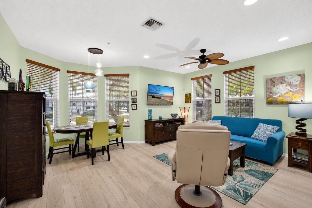 4345 Parkside Drive - Photo 4