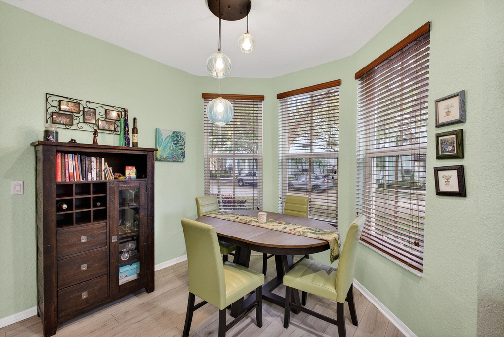 4345 Parkside Drive - Photo 5