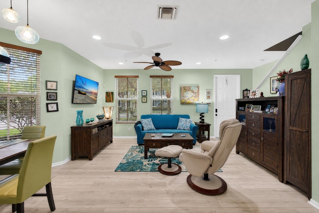 4345 Parkside Drive - Photo 3