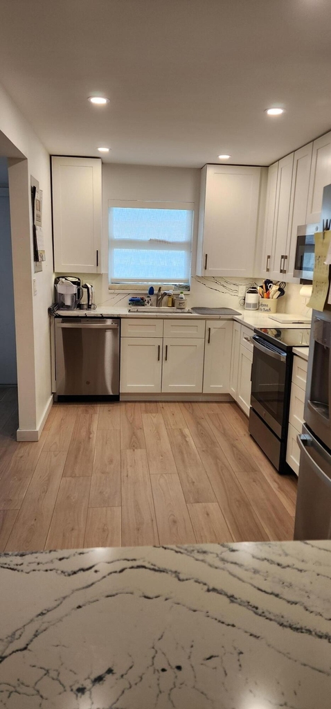 299 N Riverside Drive - Photo 3