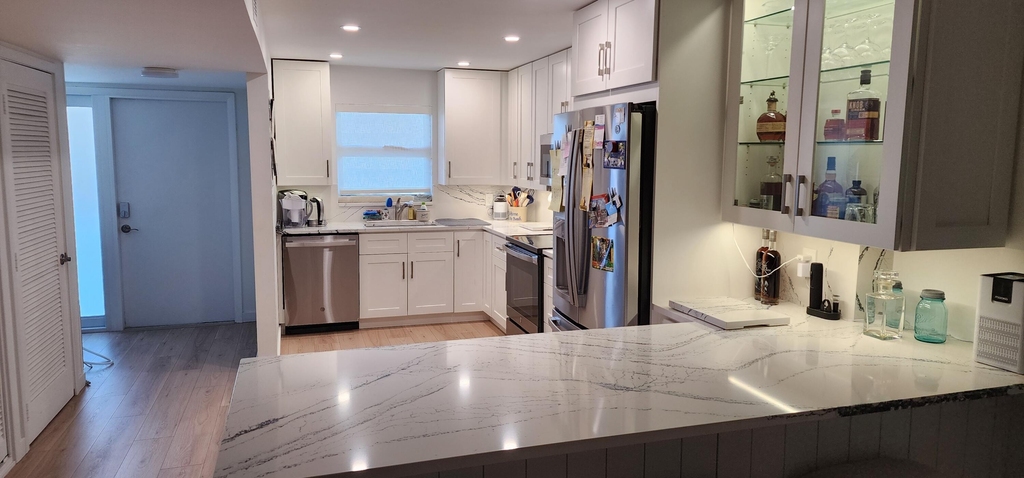 299 N Riverside Drive - Photo 2