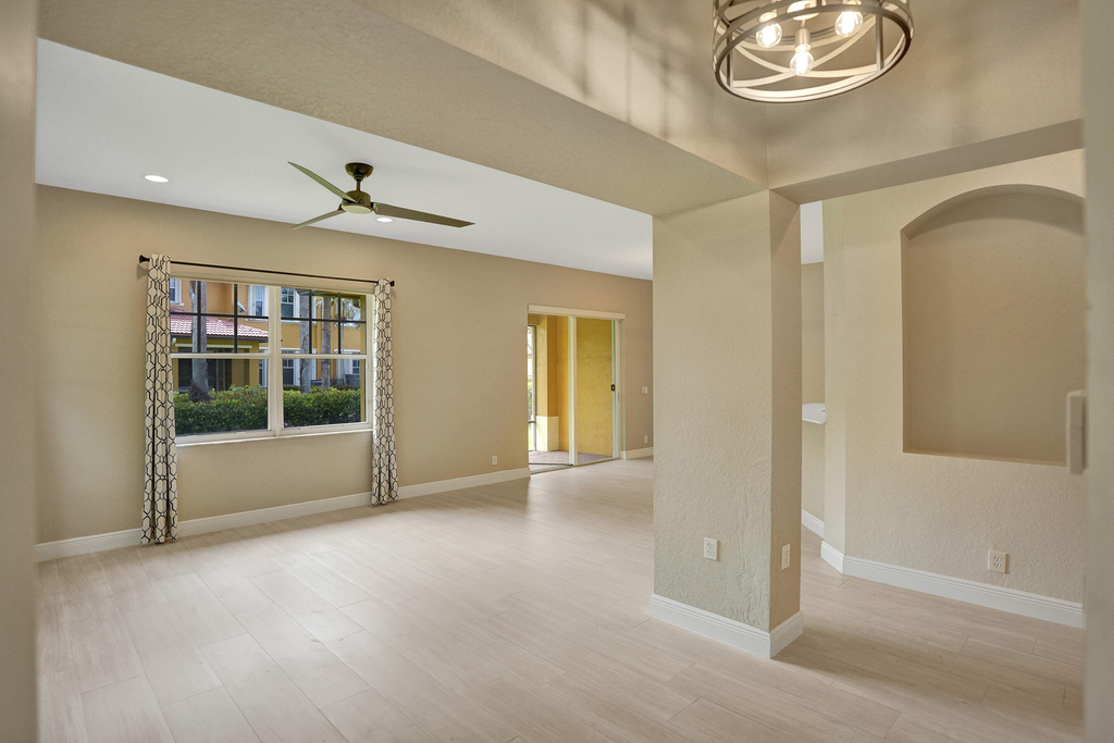 5779 Nw 120th Avenue - Photo 4