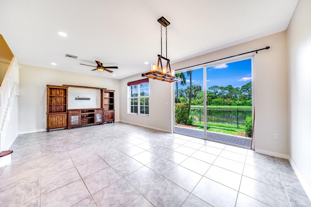 4543 Tara Cove Way - Photo 9