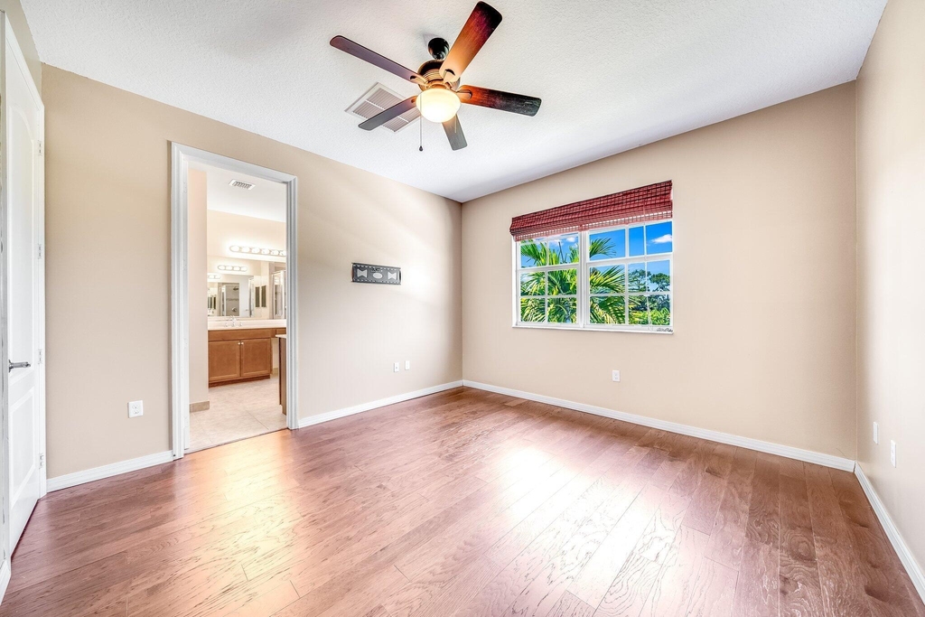 4543 Tara Cove Way - Photo 19