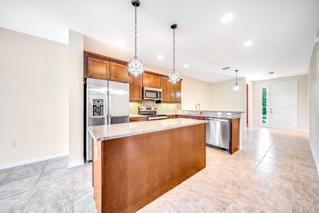 4543 Tara Cove Way - Photo 7