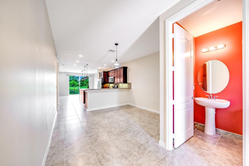 4543 Tara Cove Way - Photo 2