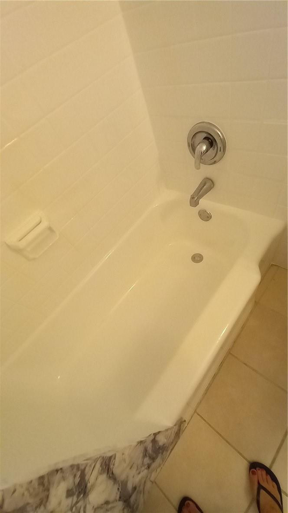 330 Nw 38th Street - Photo 3
