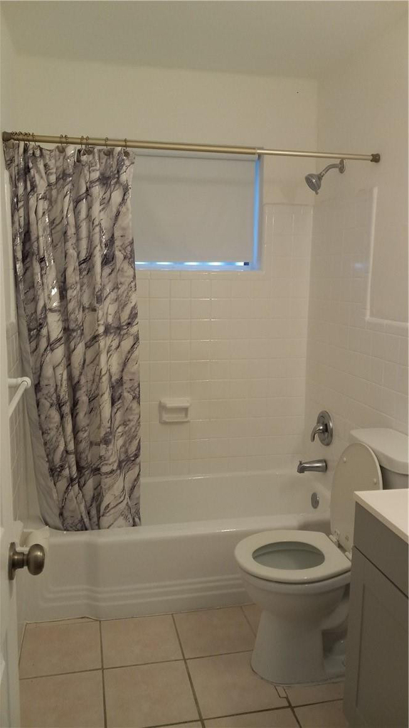 330 Nw 38th Street - Photo 2