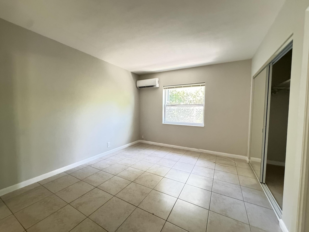 625 Ne 14th Avenue - Photo 15