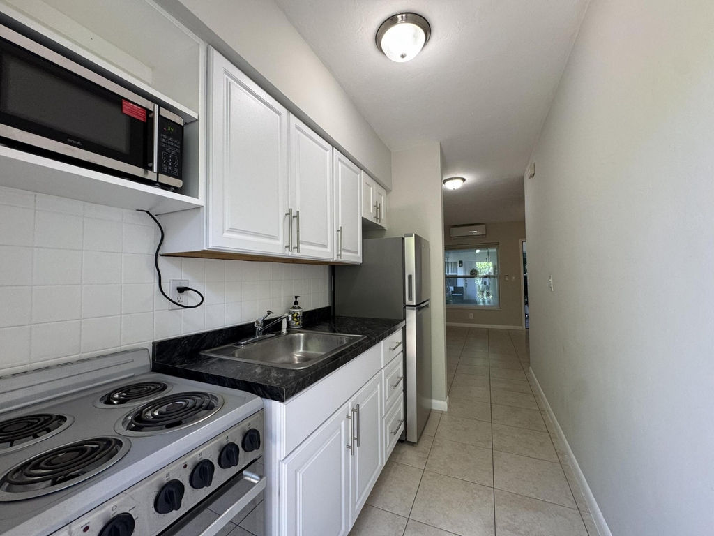 625 Ne 14th Avenue - Photo 14