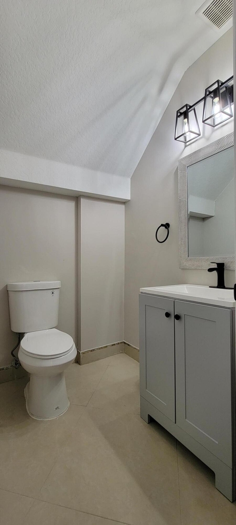 2851 W Prospect Road - Photo 8
