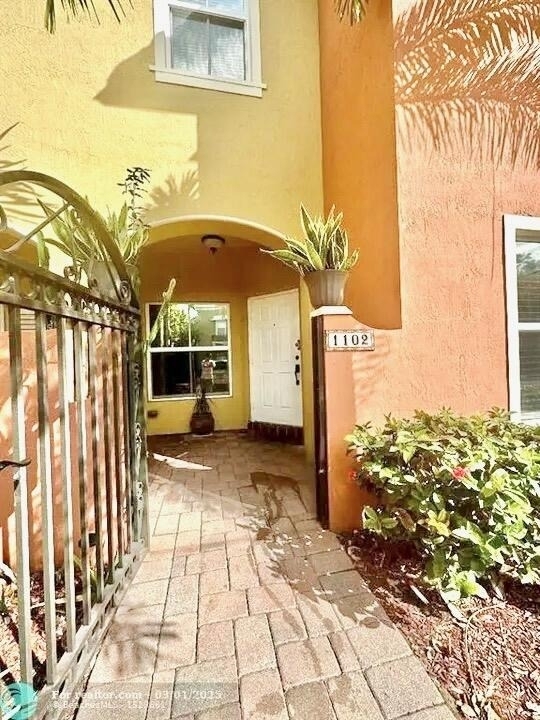 2851 W Prospect Road - Photo 1