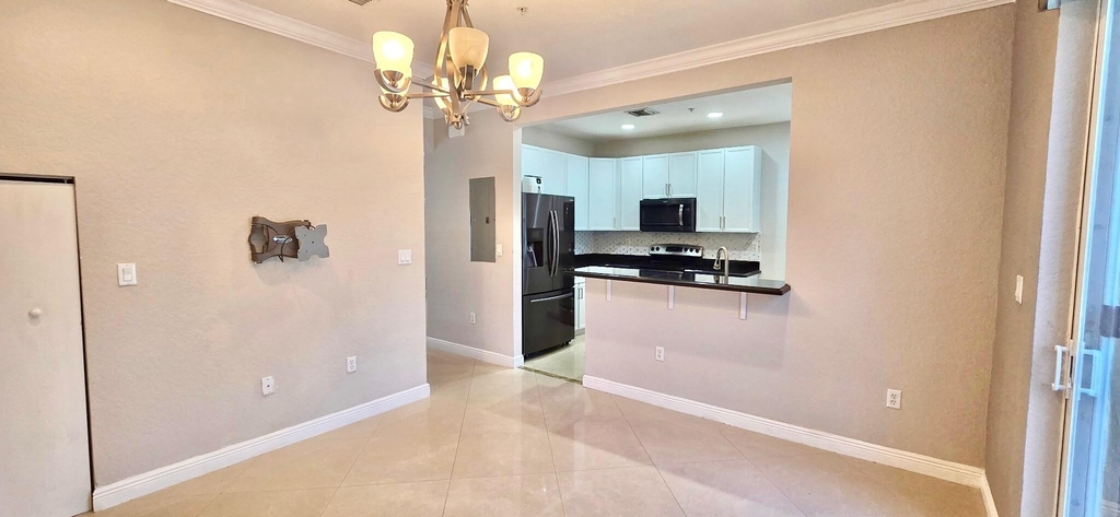 2851 W Prospect Road - Photo 9