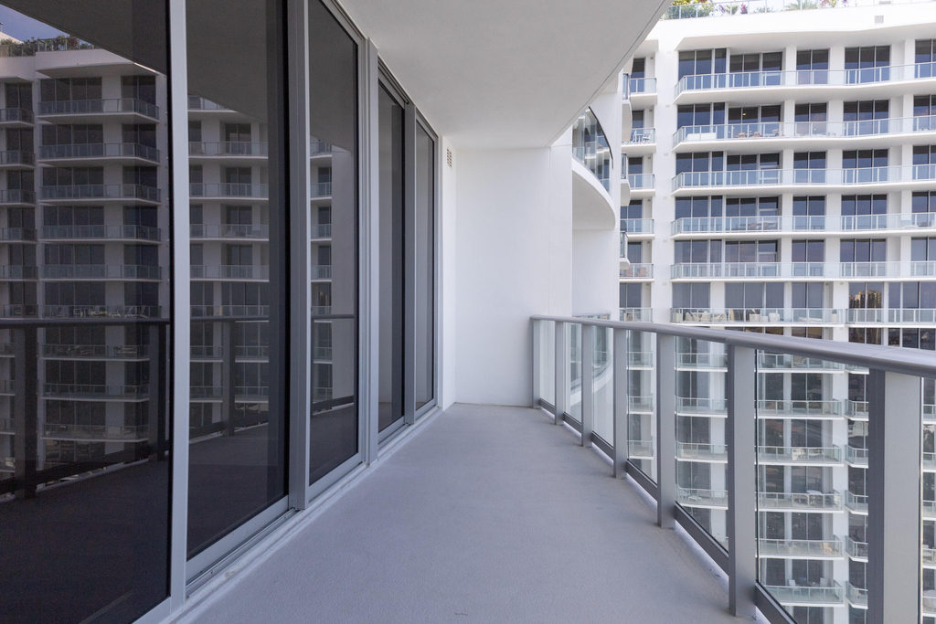 220 Lake Shore Drive - Photo 10