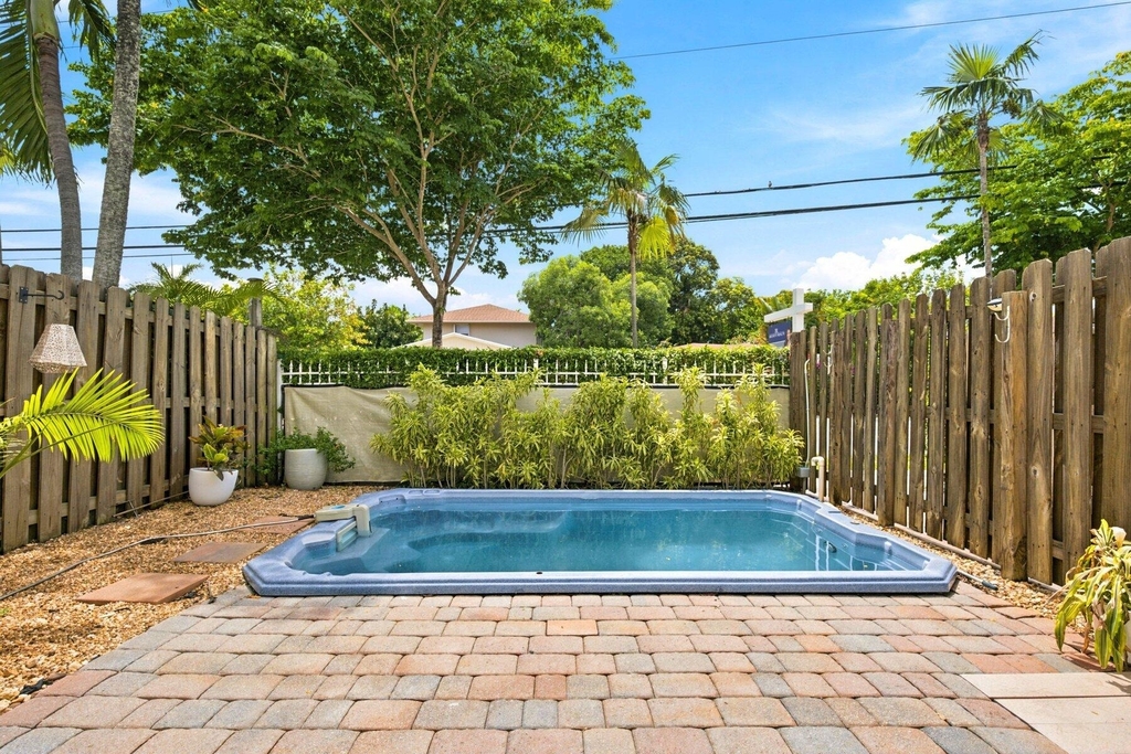 1224 Ne 18th Avenue - Photo 24