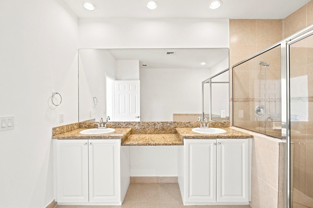 1224 Ne 18th Avenue - Photo 20