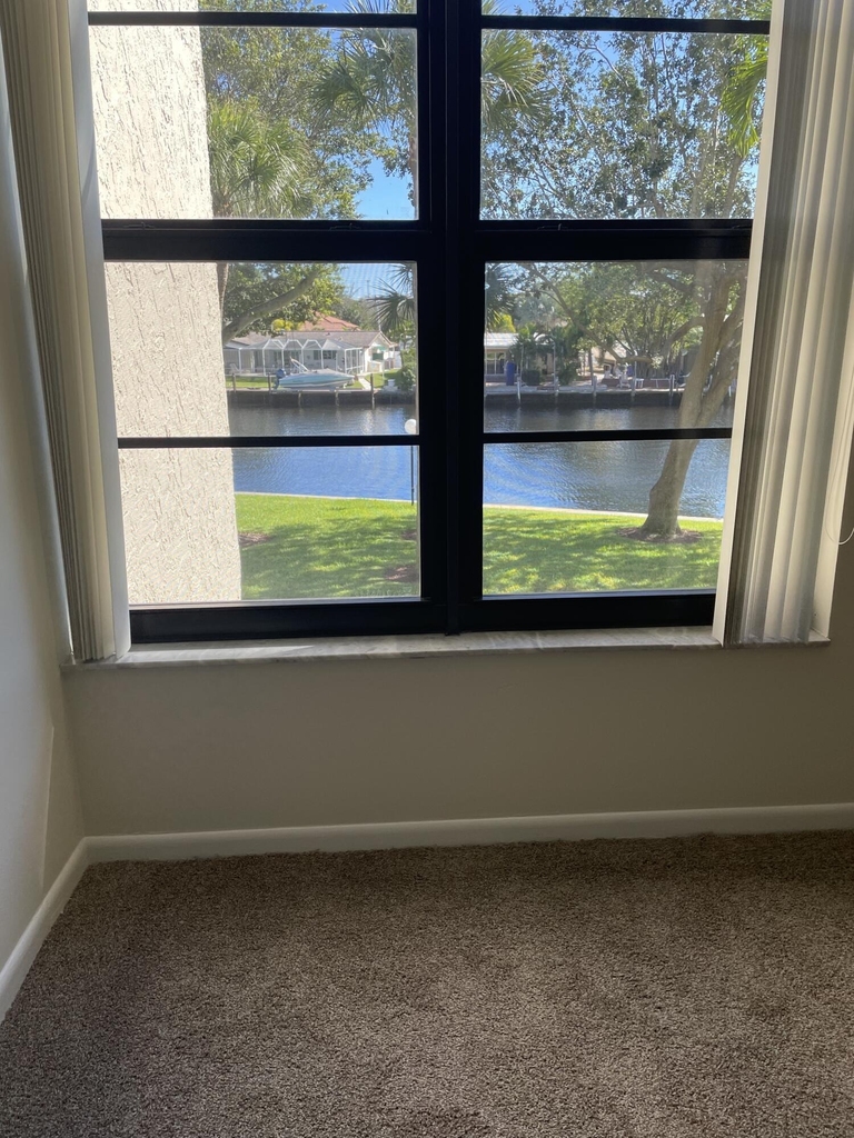 14 Royal Palm Way - Photo 9