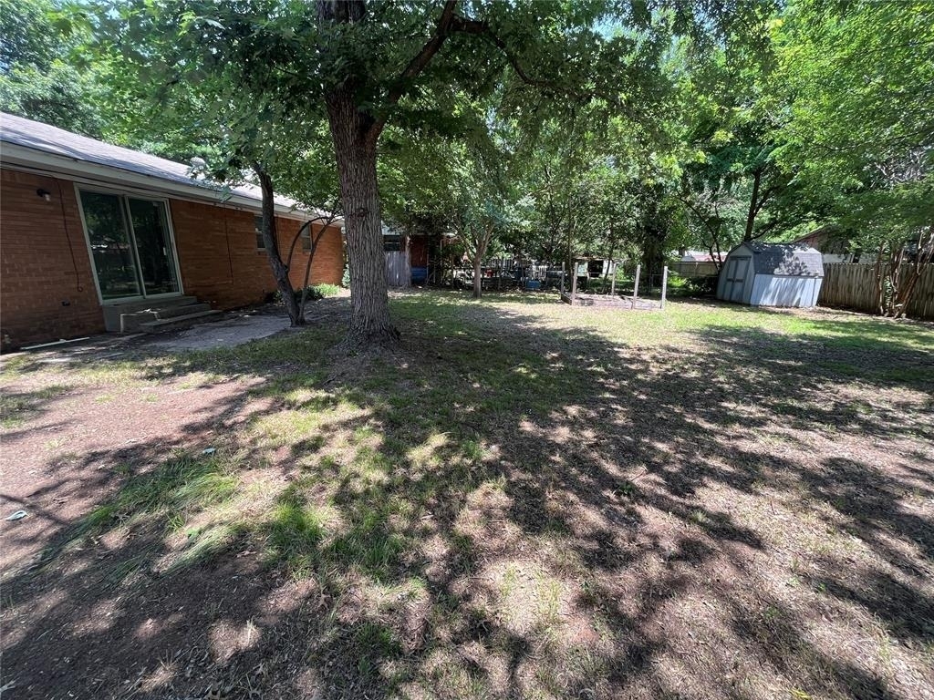 1308 Sycamore Street - Photo 5