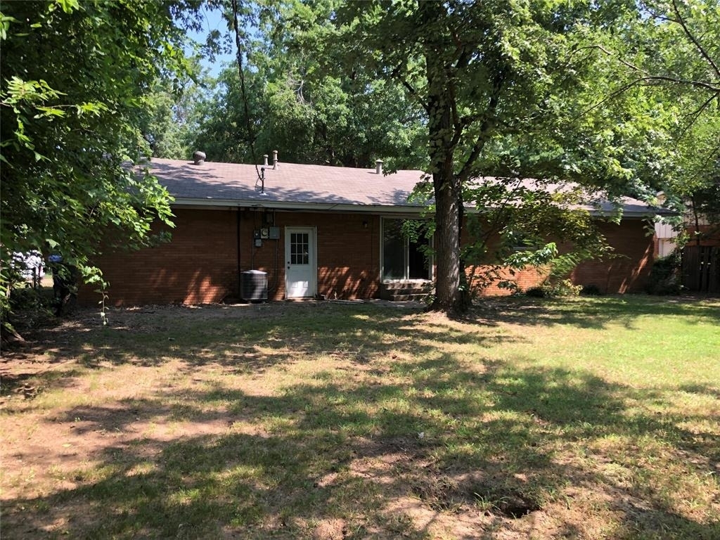 1308 Sycamore Street - Photo 4