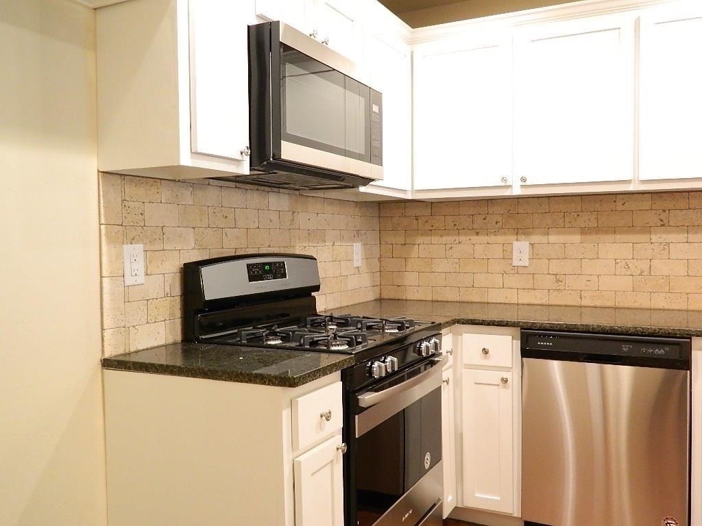 206 Saint Charles Way - Photo 6