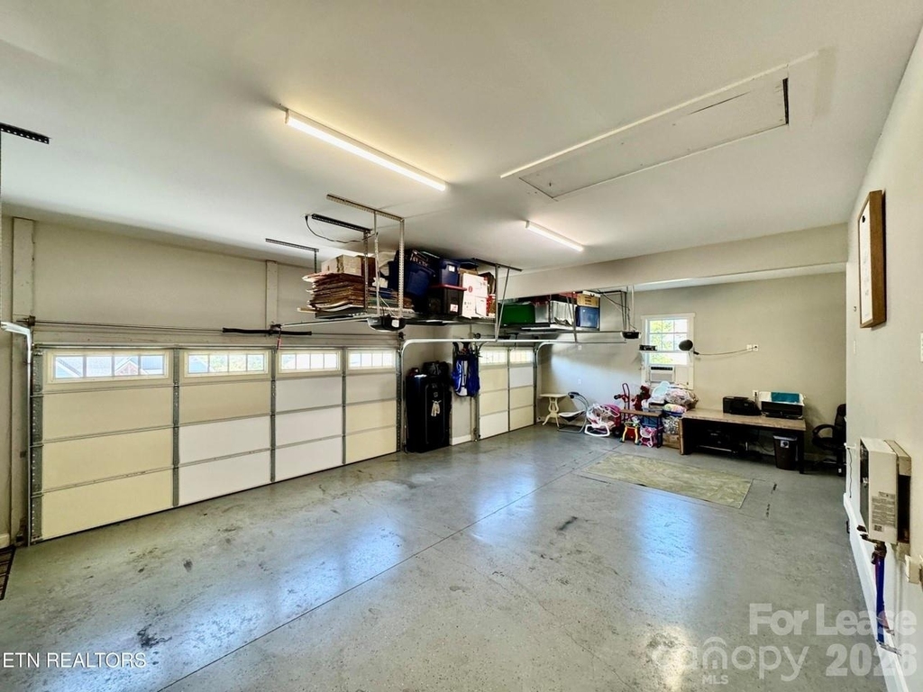 170 Elora Way - Photo 8