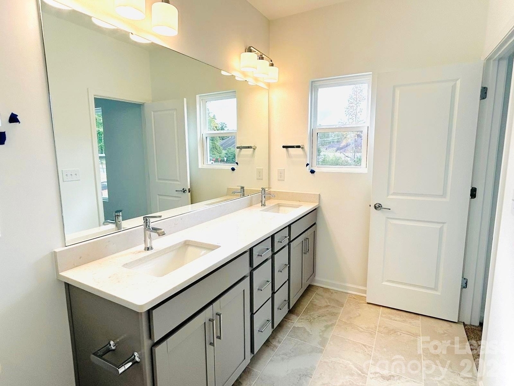 1516 Blanche Street - Photo 11