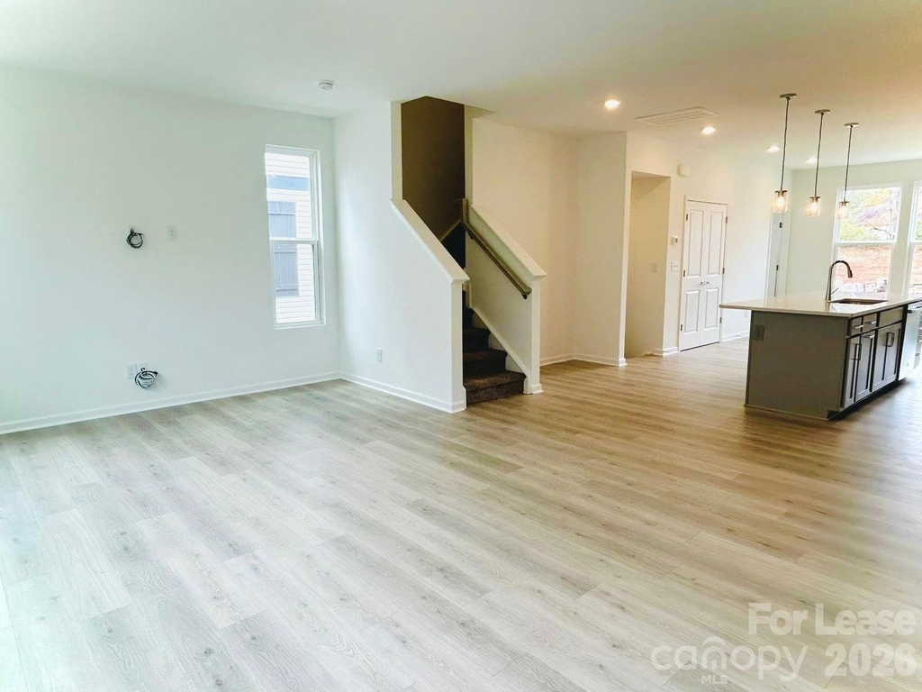 1516 Blanche Street - Photo 3