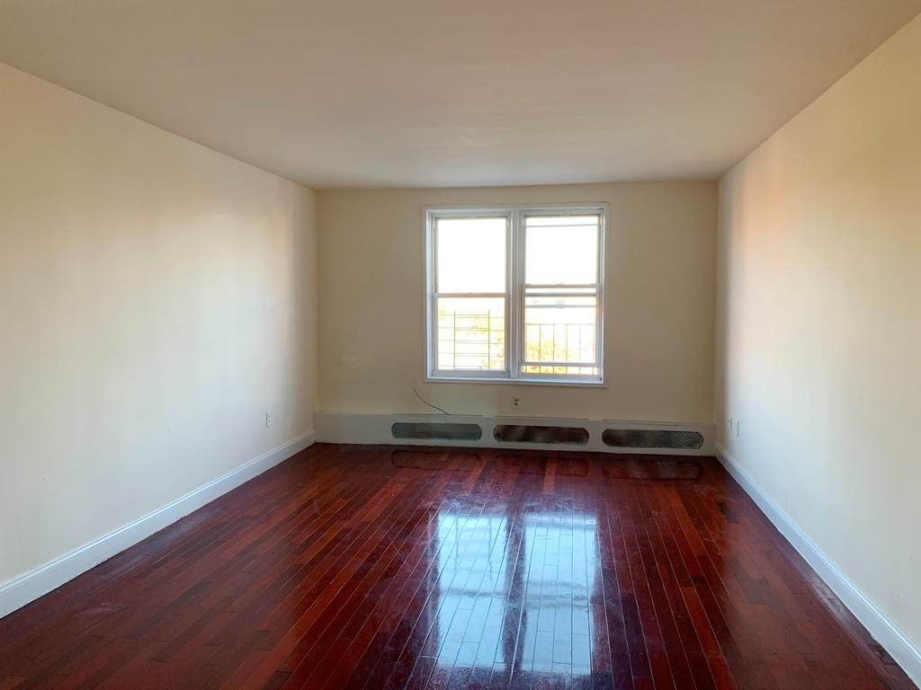 Kings Hgwy/Ocean Avenue - Photo 1