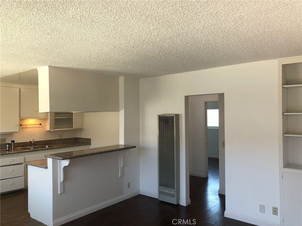 2302 Larch - Photo 1