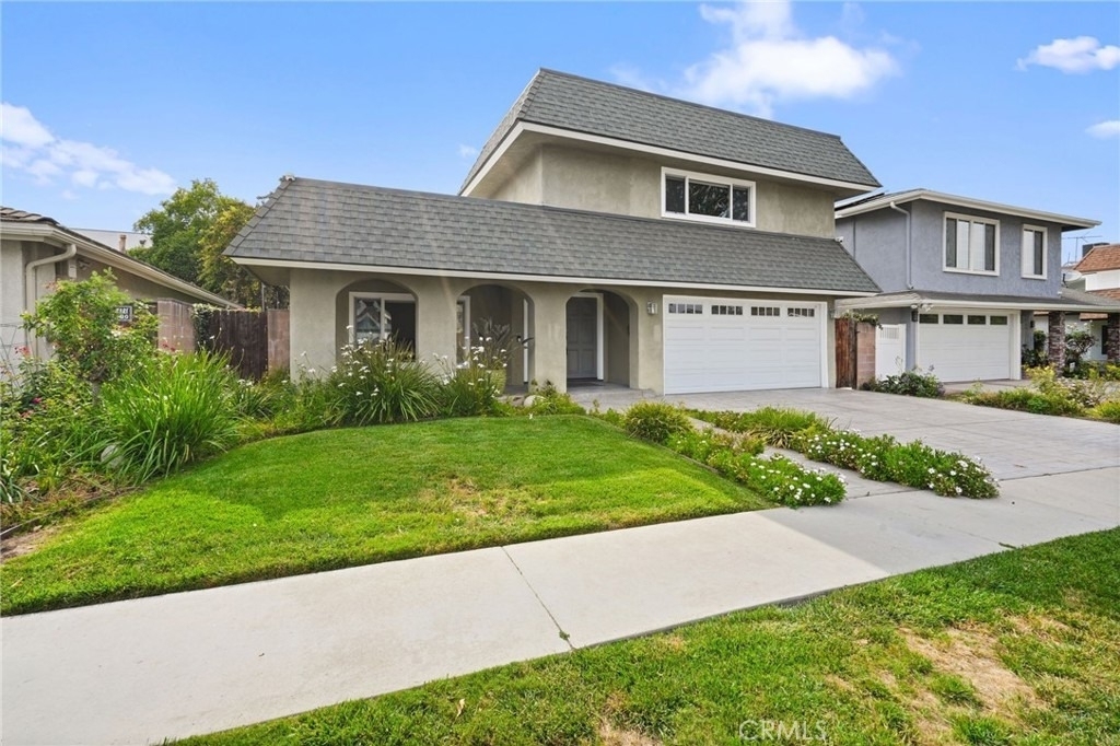 6215 Hesperia Avenue - Photo 0