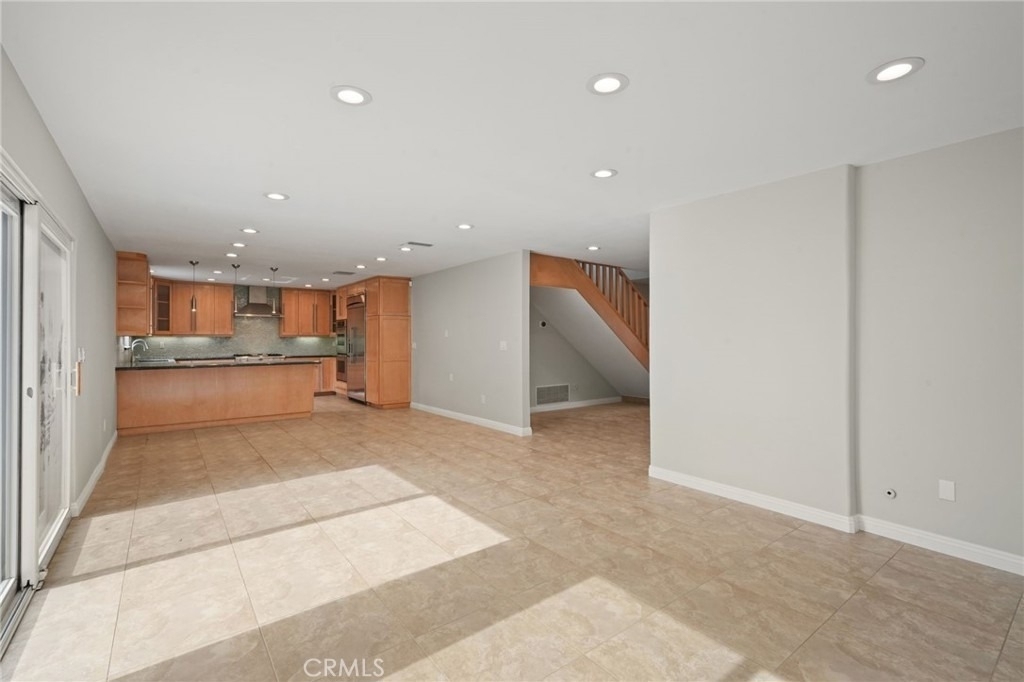 6215 Hesperia Avenue - Photo 6