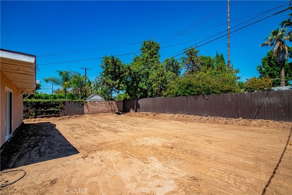 8832 Odessa Ave - Photo 24
